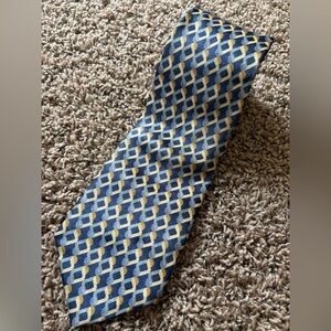 THE METROPOLITAN MUSEUM OF ART Blue & Yellow Gold Geometric Tie 100% Silk